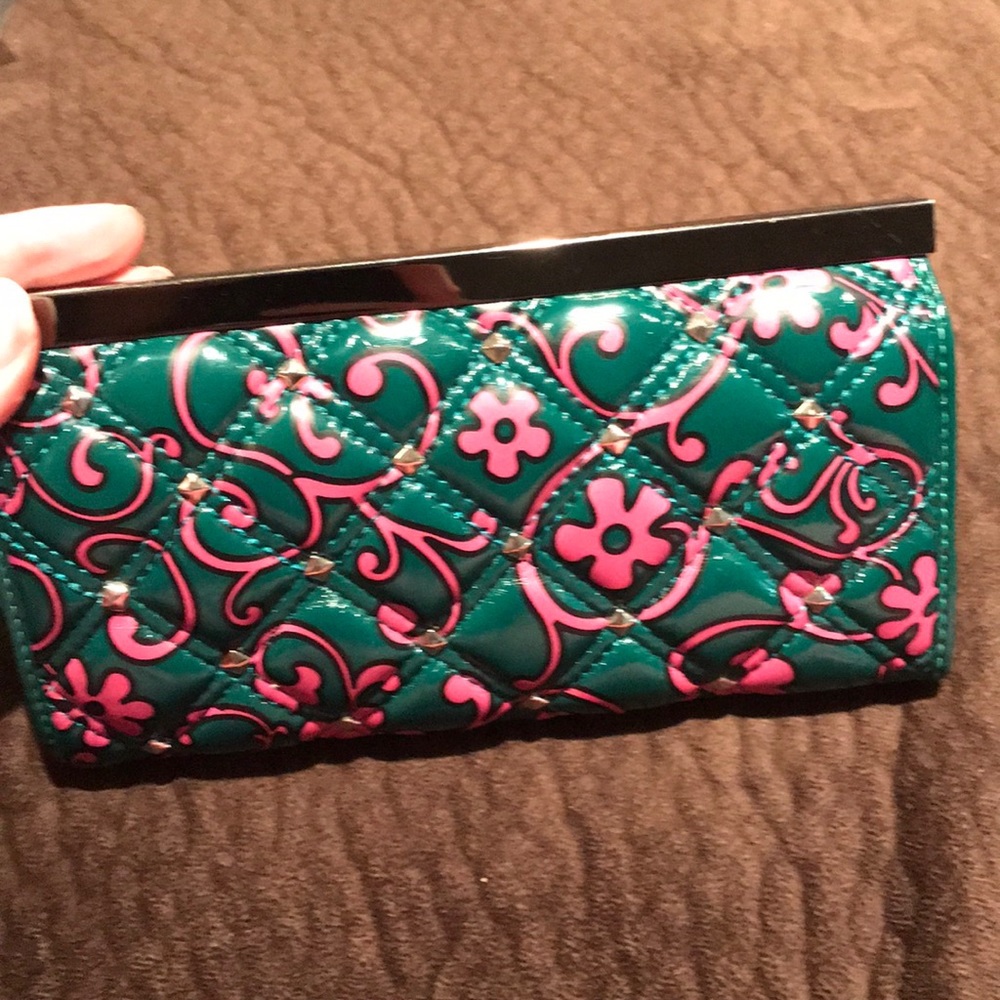 Wallet - Picture 2 of 3